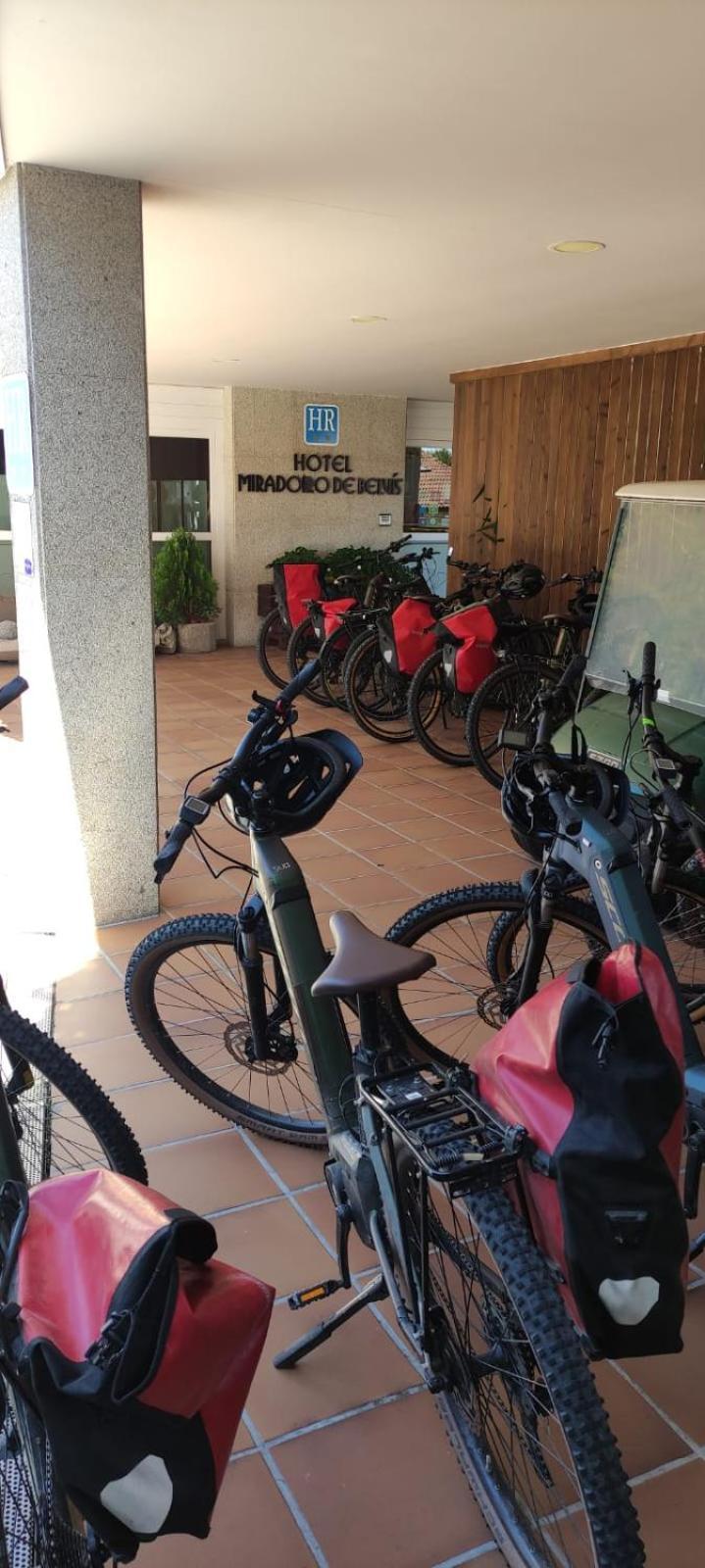 Hotel Parking Miradoiro De Belvis Santiago de Compostela Exterior photo